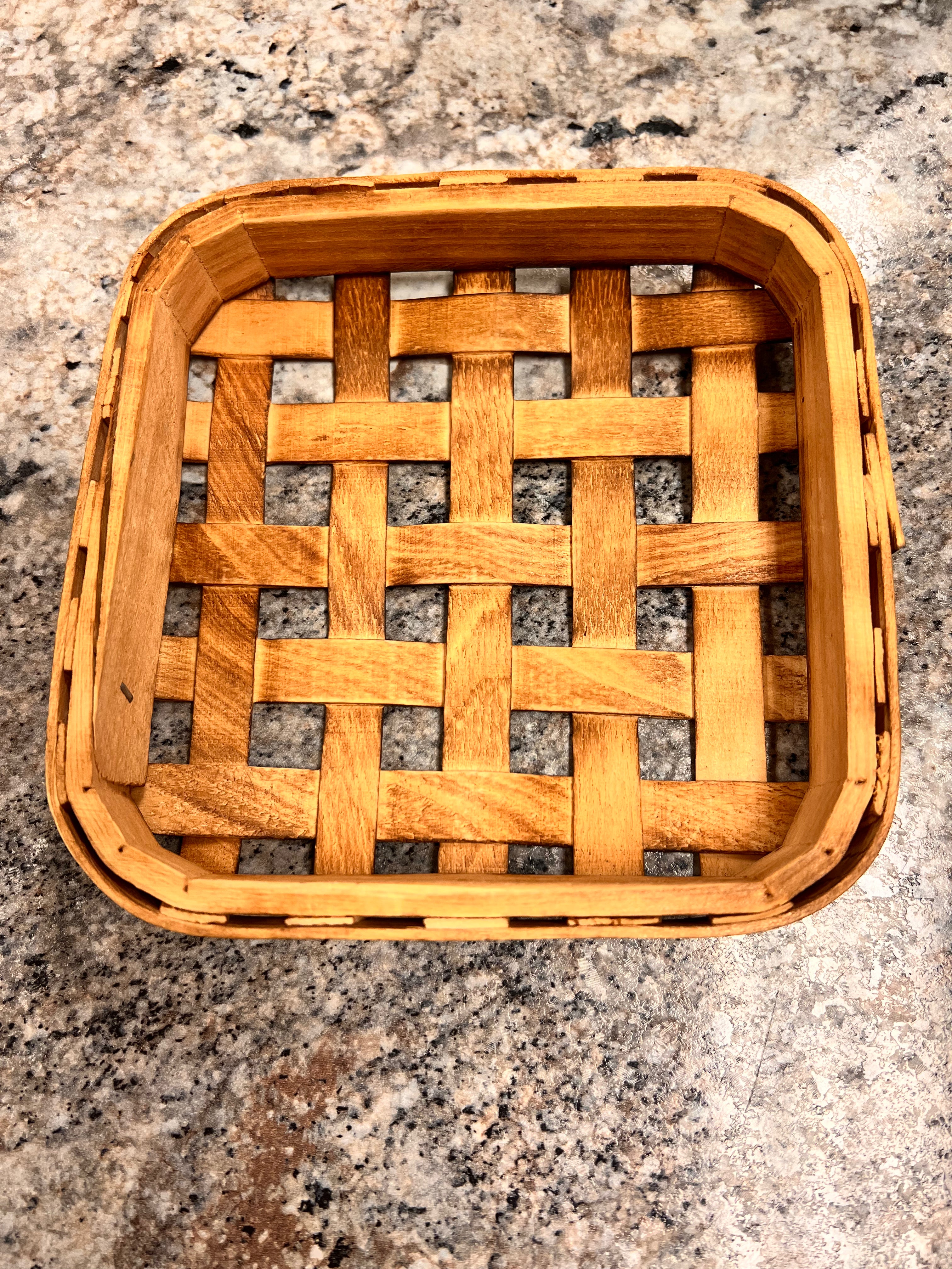 Mini Tobacco Basket