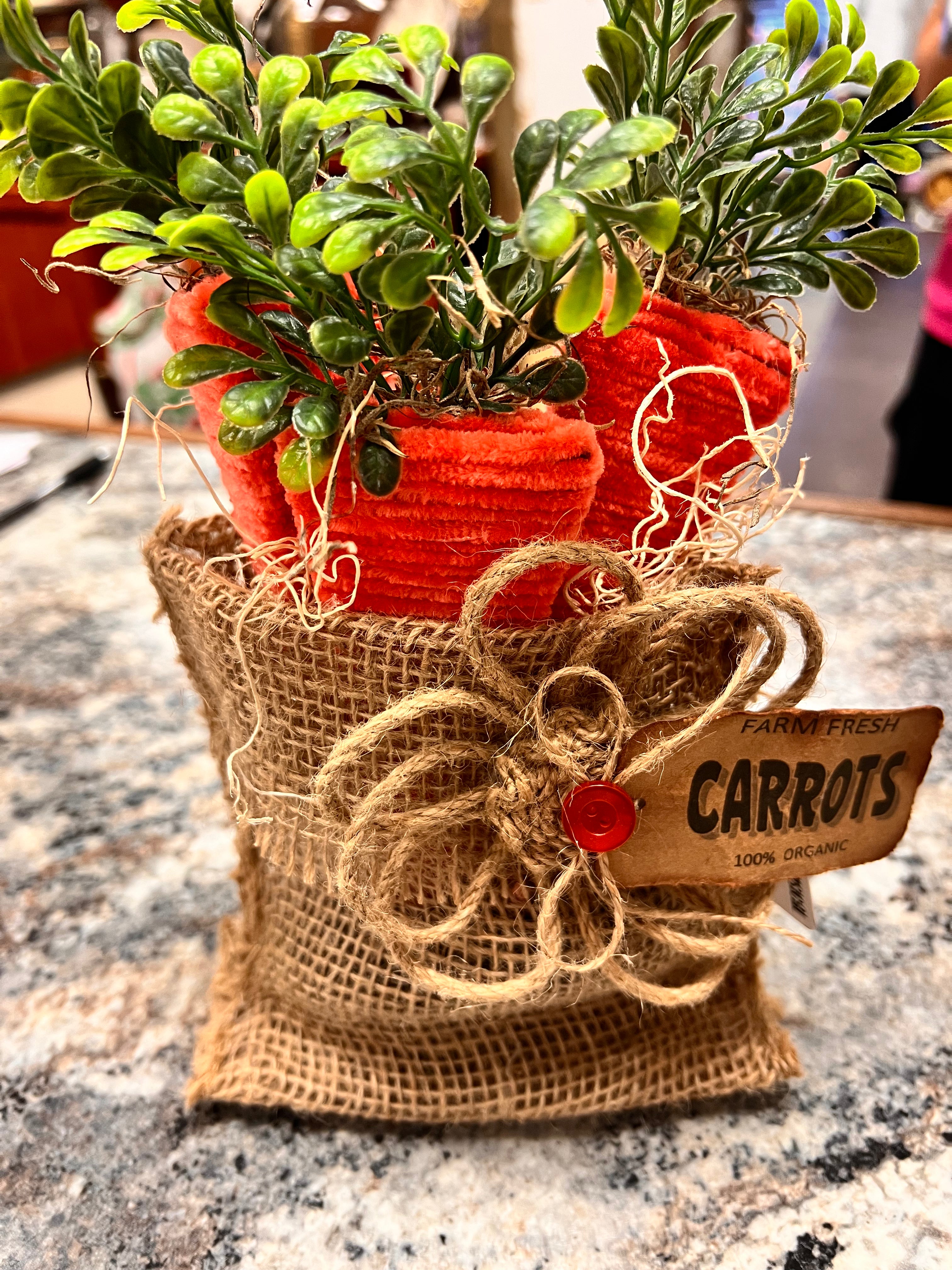 Carrot Pouch