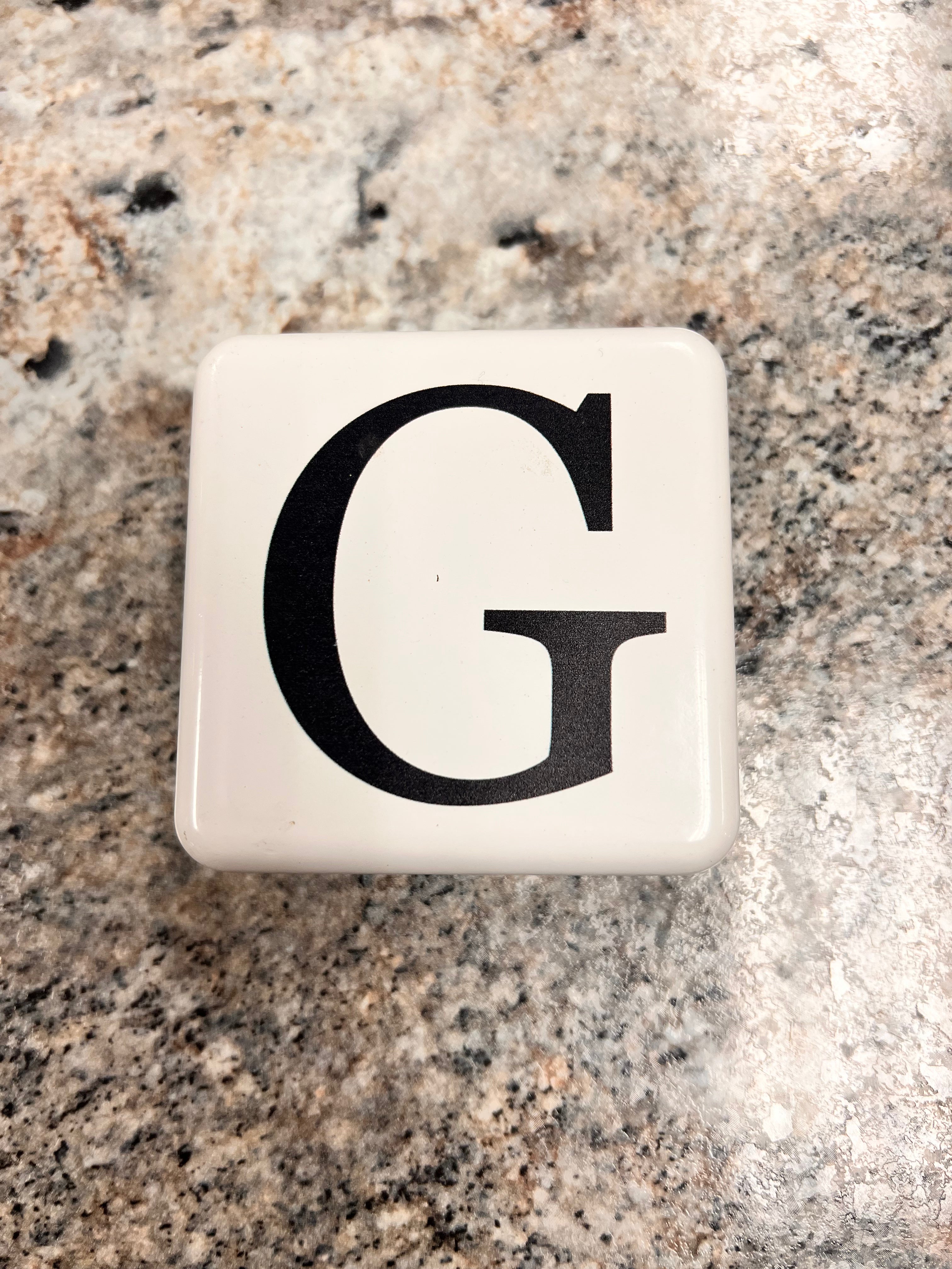 G Sign