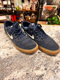 Men’s Nikes 13