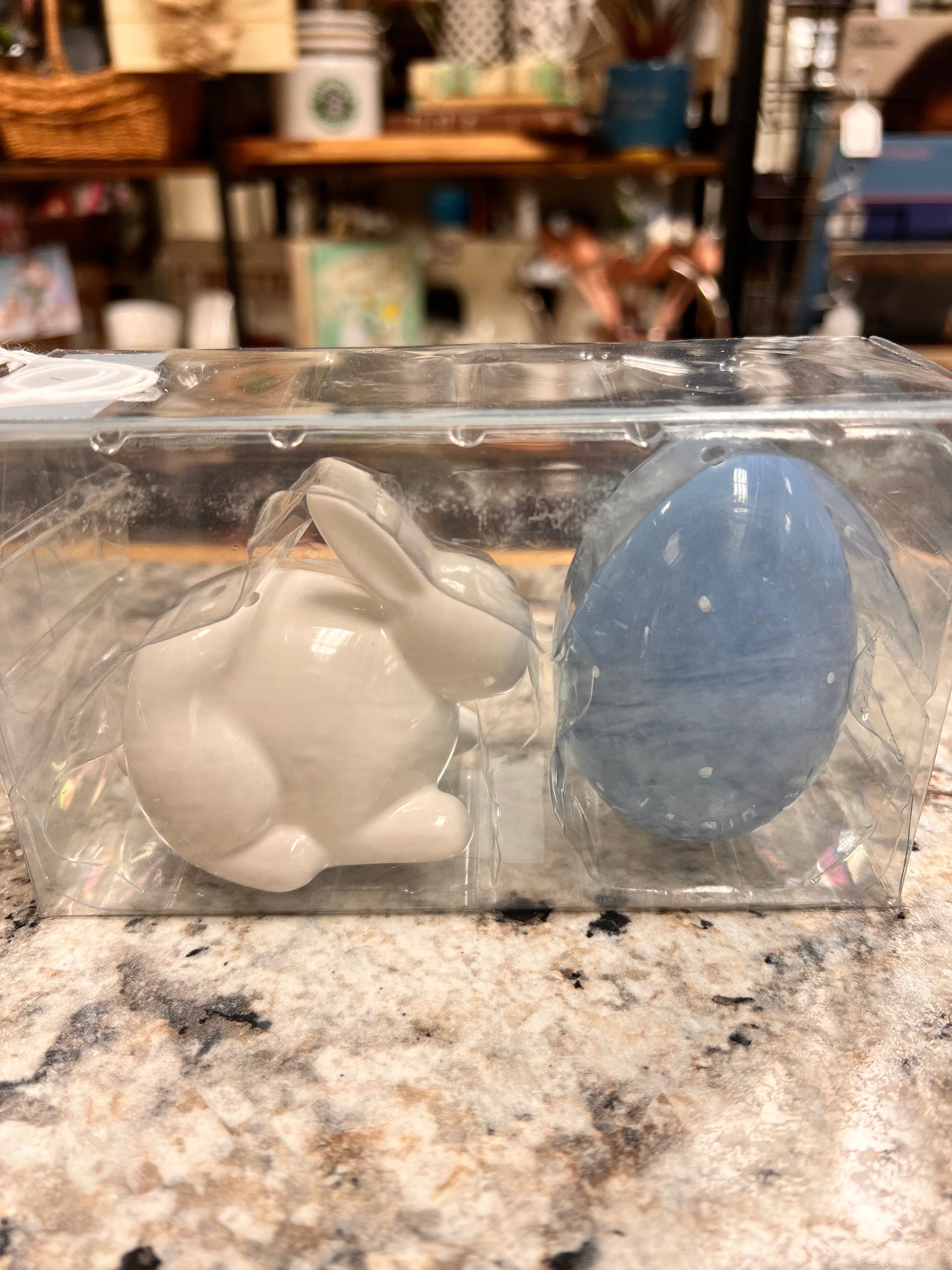 Easter Shaker Set