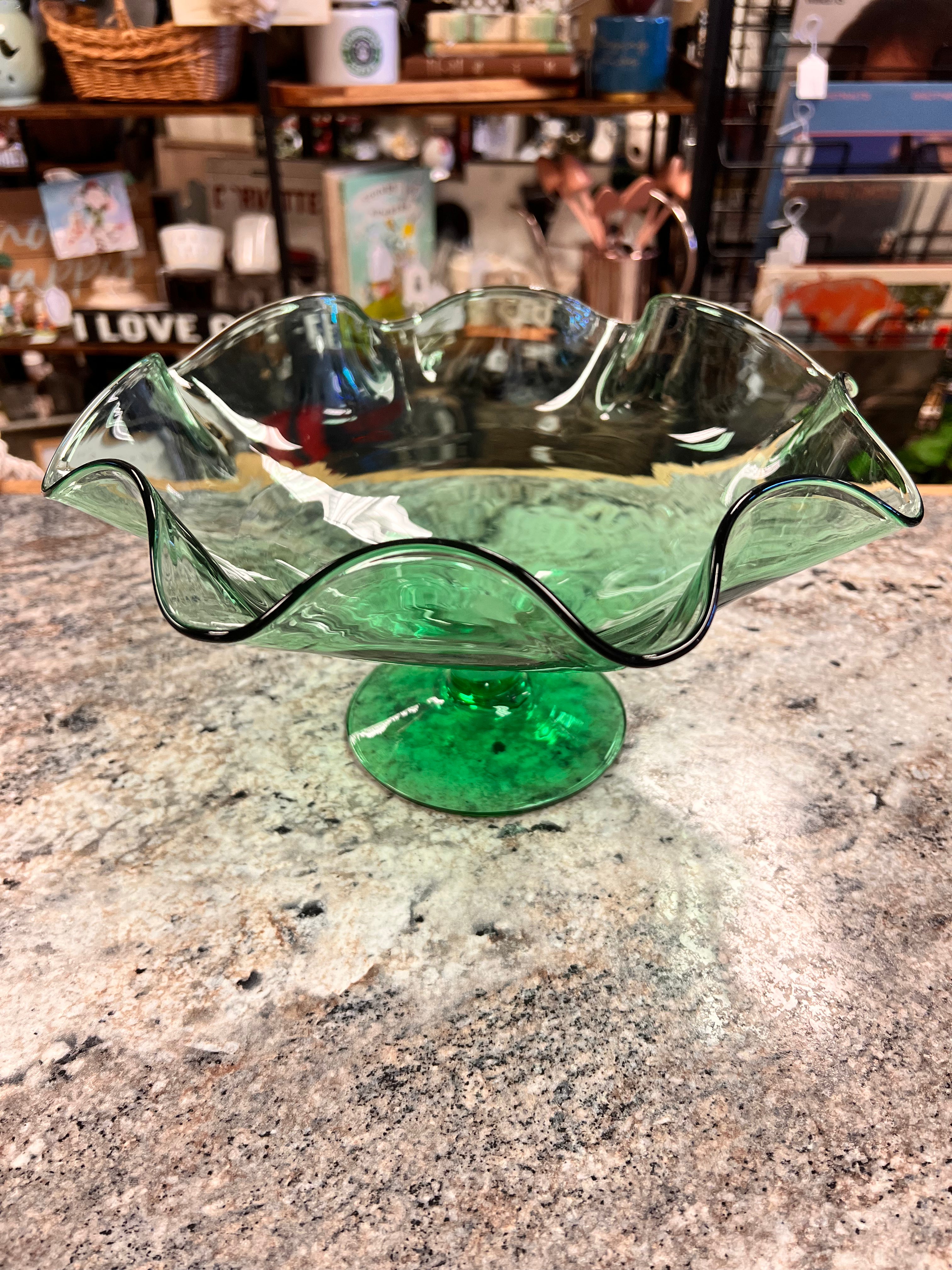 Green Ruffle Bowl